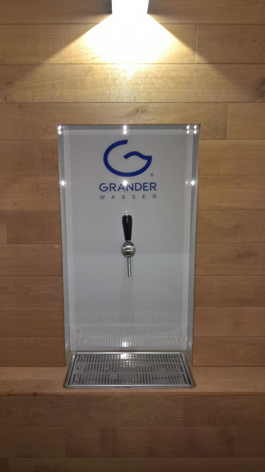 GRANDER Trinkstation im Hotel Steinenschanze, Basel